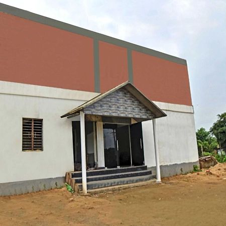 Spot On Jp Guest House Kaharpara Exterior foto